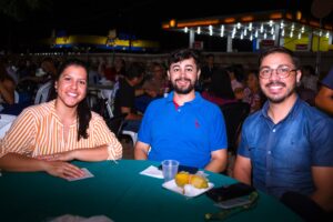 Guilherme Mota e os amigos da Associação dos Filhos da Imaculada aprovaram a Festa do Milho